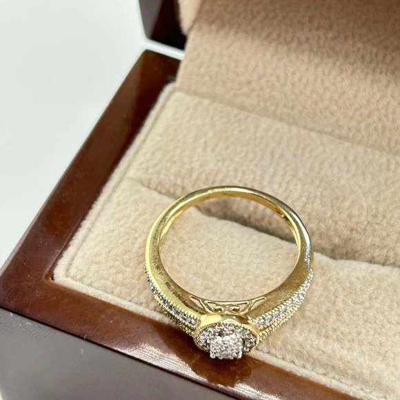 .5 Ct Diamond Oval Cluster 10k Yellow Gold Engagement Wedding Ring Size 7 New